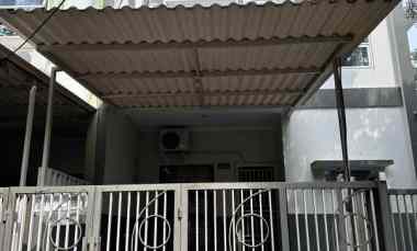 Rumah Posisi Hook Lokasi Strategis di Regensi Melati Mas Serpong Utara