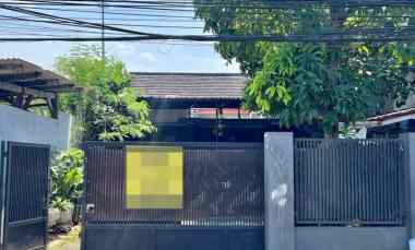 Dijual Rumah Tinggal Tanah Besar di Rempoa Ciputat dekat MRT