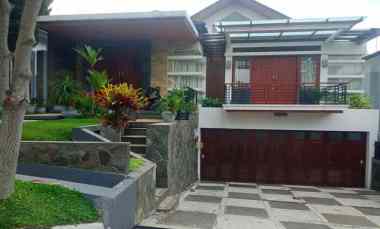 Rumah Serasa Villa Full Furnish Dgn Swimming Pool di Resort Dago Pakar