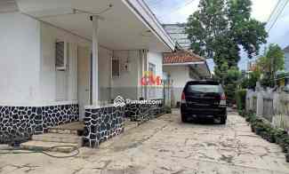 703. Dijual Rumah Lama Hitung Tanah di Sayap Riau - Bandung