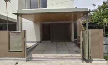 Rumah Baru Industrial Tropical 2 Lantai di Riung Bandung