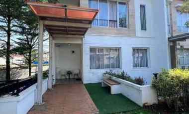 Rumah Dijual di River Valley Residence