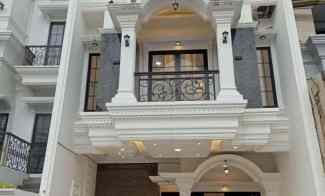 Rumah Dijual di Jalan warung sila jagakarsa