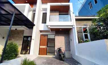 Jual Cepat Rumah 2 Lantai Royal Paka dekat dengan Kampus UPN Gununga