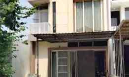 Rumah Murah Furnished Royal Residence Harga 2Man dekat Mitra 10 Wiyung