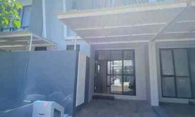 Rumah Baru 1M-an Kawasan Elite Royal Residence Surabaya Barat
