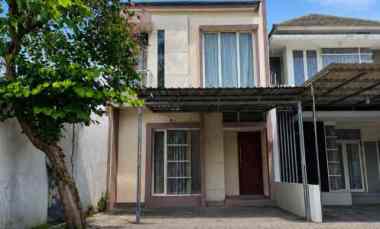 Rumah Addington, Royal Residence Strategis Fully Furnished
