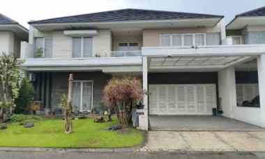 dijual rumah royal residence kec wiyung