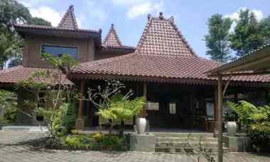 Dijual Rumah Villa Joglo Cafe di Kota Malang Cemoro Kandang