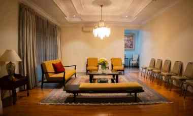 Rumah Kayu Putih 2 Lantai, LT 513 m2, Lingkungan Elit Rumah Besar, Mu