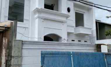 Dijual Rumah Mewah American Classic di Cempaka Putih Tengah, Jakpusat
