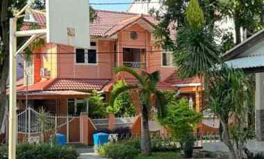 Rumah Pondok Kelapa 2 Lantai, LT 193 m2, Jual Cepat, Lux Dpn Taman