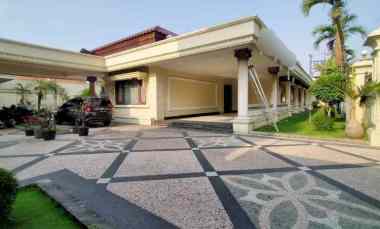 Dijual Rumah Siap Huni dan Terawat di Jemur Andayani Fully Furnished