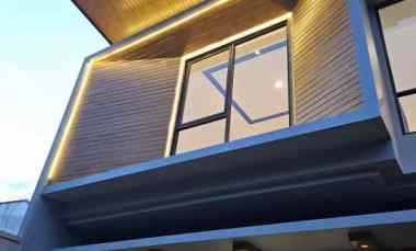 Modern Style Rungkut Nirwana Eksekutif Surabaya 2 Lt Row Double Way