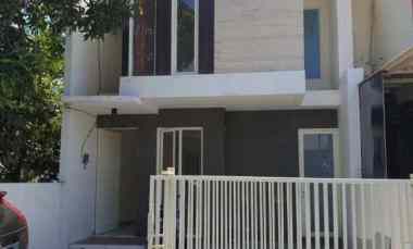 Dijual Rumah Siap Huni Rungkut Asri Surabaya dekat Raya MERR Kampus