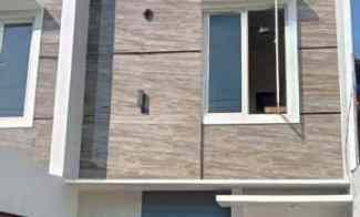 Rumah Modern Minimalis 1M-an Rungkut Asri dekat MERR, Superindo, MCD