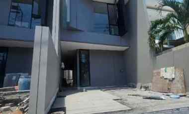Rumah Rungkut Mapan Medokan Surabaya Modern Minimalis, Premium Quality
