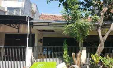 Dijual Rumah Bagus Siap Huni Strategis di Rungkut Menanggal, Surabaya