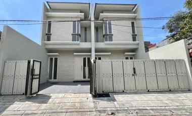 Rungkut Menanggal Minimalis Modern 2 Lantai dekat MERR, Gunung Anyar