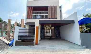 Rumah Mewah Private Pool, Strategis dekat Kampus Ugm Uny