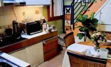 Rumah Dijual di Sariwangi