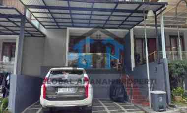 Dijual Rumah Nuansa Bali Komplek Sariwangi 15 menit Tol Pasteur