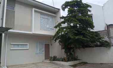 Rumah Sariwangi Regency Ada 2 Carport Murah SHM Bisa KPR