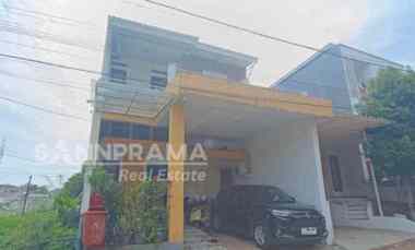 Rumah Second 2 Lantai Pojok/Hook di Puri Depok Mas Depok