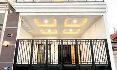 Rumah Dijual di SAWOJAJAR