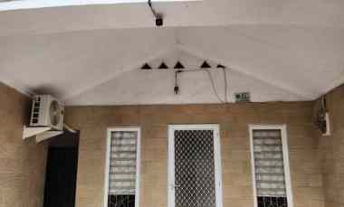 dijual rumah second terawat di pancoran mas depok