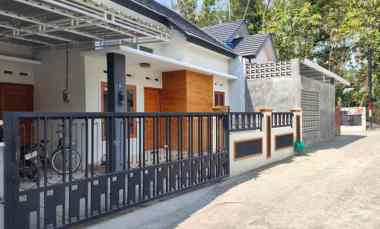Rumah Dijual di Selatan Lapangan Kasihan, Bantul
