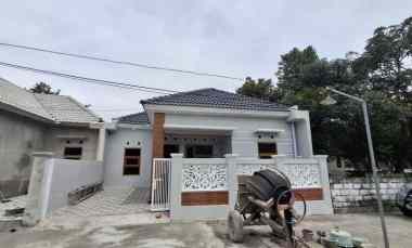 Jual Rumah Siap Huni Type Luas 80/108m2 di Kalasan Sleman dekat LPMP K