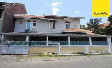 dijual rumah semampir barat