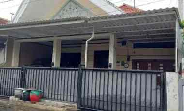 Rumah Semolowaru Strategis dekat Untag, Raya MERR, Nginden, Manyar