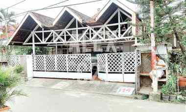 Jual Cepat B U Rumah Vintage, Senen, Jakpus Hitung Tanah Saja