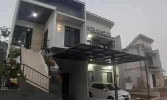 Rumah Dijual 2 Lantai 3 Kamar Tidur Area Serpong Bsd Tangerang Selatan