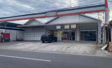 Ruang Usaha Strategis Bonus Tanah Luas di Jalan Imogiri Barat