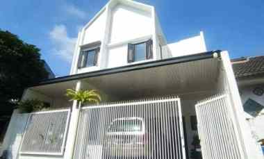 Dijual Rumah Siap Huni 2 Lantai di Blimbing