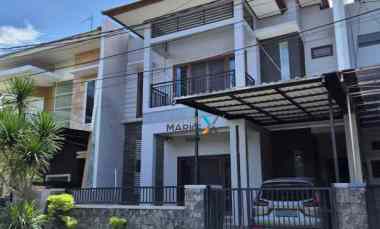 Dijual Rumah Siap Huni di Araya Galaxy Bumi Permai 2