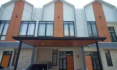 Dijual Rumah Siap Huni Model Modern di Cirendeu