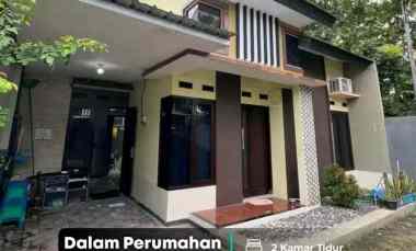 Rumah Cantik dalam Perumahan Cuma 3 km ke Kampus Umy, Jogja