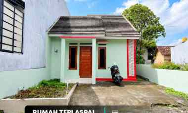 Rumah Tepi Aspal di jl Godean km 7 1,5 km ke Ringroad Kampus Unisa