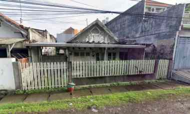 Rumah Hitung Tanah di Sidoyoso Surabaya Row Jalan Lebar dan Ramai
