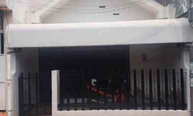 dijual rumah simokerto row 2 mobil 1 lantai surabaya