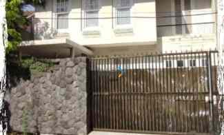 Dijual Rumah Simpang Darmo Permai Selatan dekat Pakuwon Mall