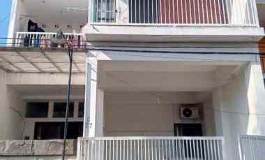 Rumah Semi Furnished Siap Huni di Perum Pandanwangi Sulfat Kota Malang