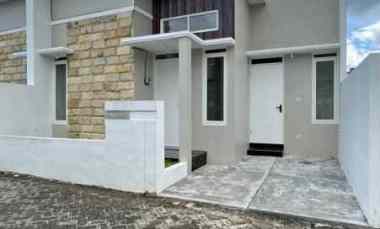 Dijual Rumah Ready Lokasi Belakang Samsat Sukun Kota Malang