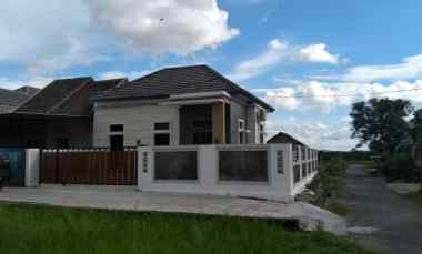 Dijual Cepat Butuh Uang Rumah Baru Siap Huni 100 meter dari Jalan Uta