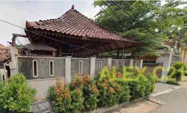 Dijual Rumah dan Tanah Nyaman Asri di Srengseng, Kembangan, Jakbar
