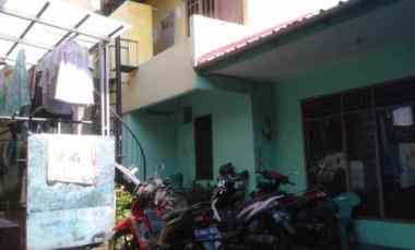 Dijual Rumah Induk dan Kontrakan di jl. Lapangan Bola, Srengseng